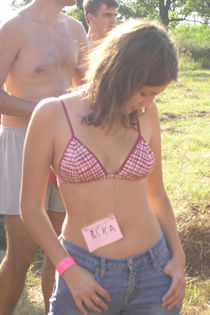 Hot teen (18+) in this